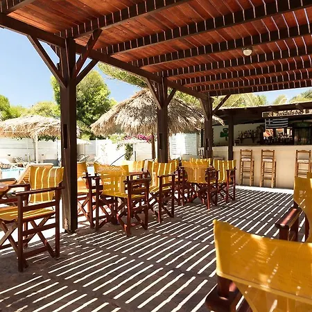 Apartahotel Rena Perissa (Santorini)