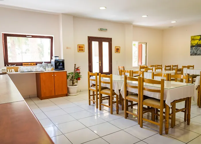 Rena Apartmanhotel Perísza