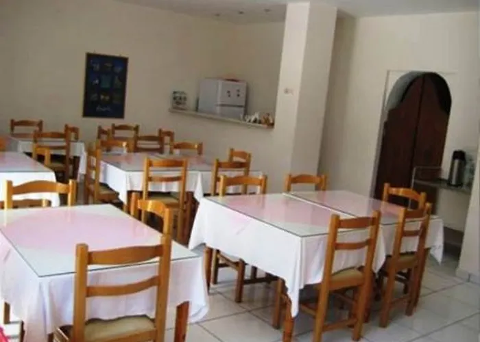 Rena Apartmanhotel Perísza