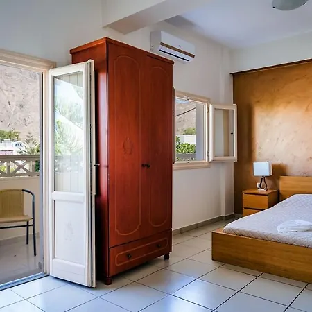 Rena Aparthotel