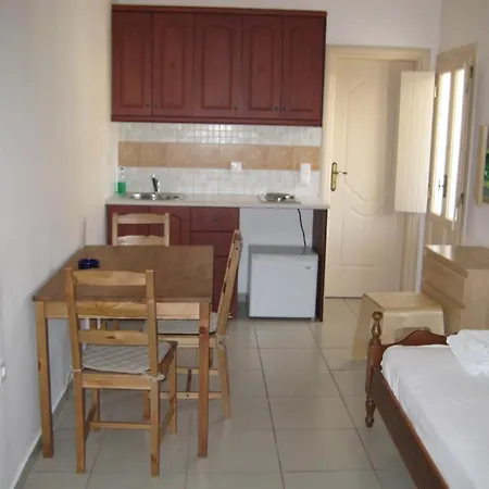 Rena Aparthotel