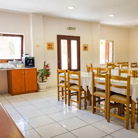 Rena Apartmanhotel Perísza