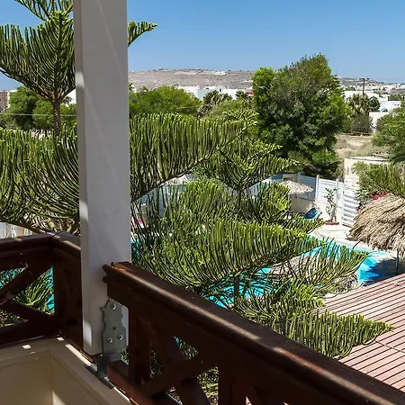 Aparthotel Rena Perissa (Santorini)