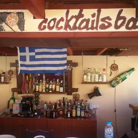 Rena Ξενοδοχείο με διαμερίσματα Περίσσα